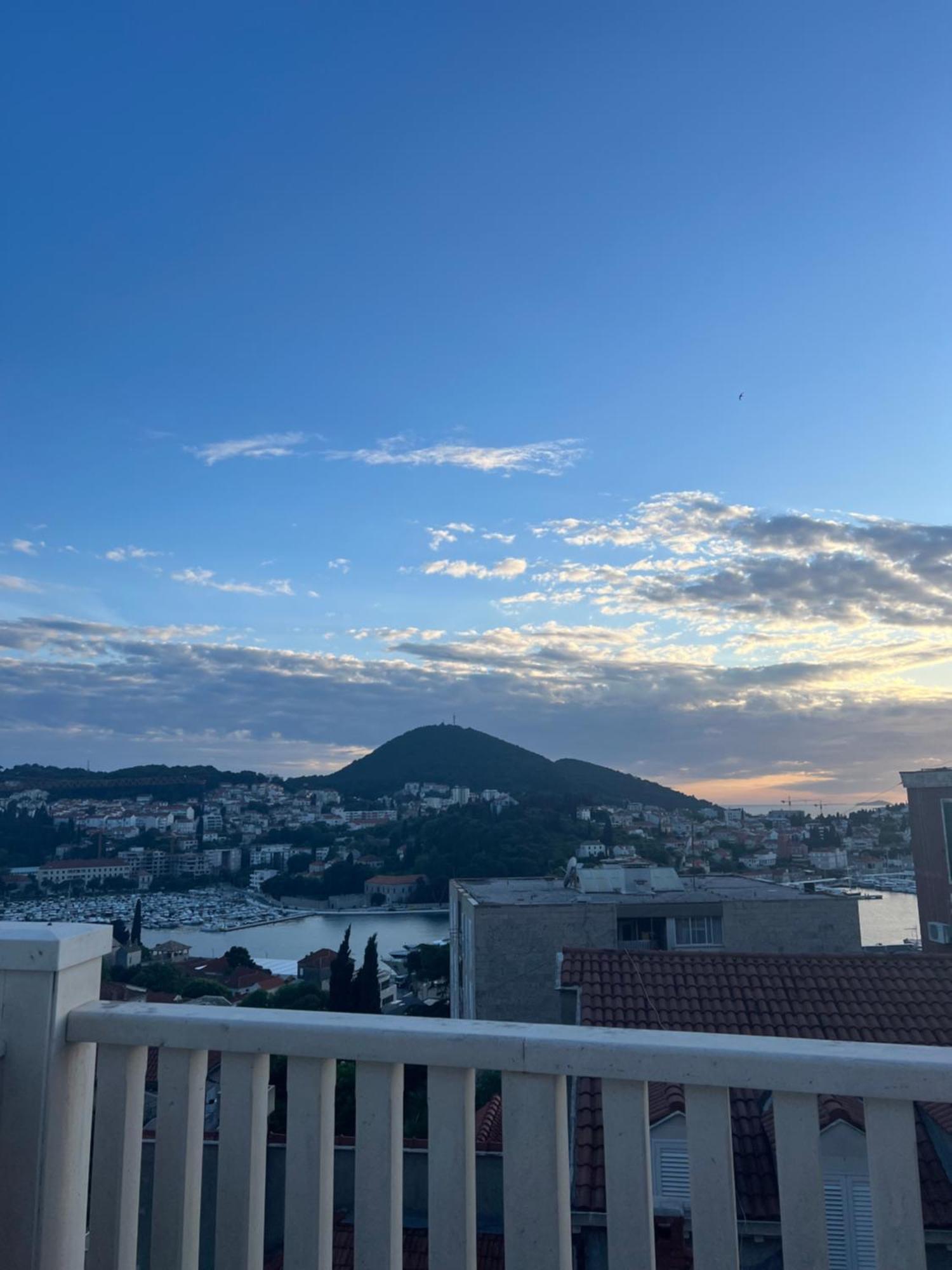 Apartment Violeta 2 With Parking Dubrovnik Bagian luar foto